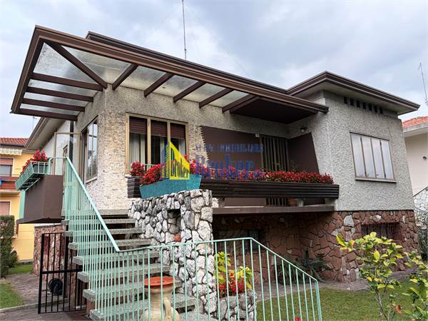 Villa in Vendita a Sacile (PN) 
